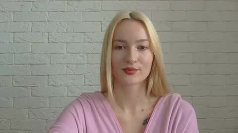 Snapshot of alice_sweet_01 chatting on January 2026 12:19:01 PM Alice online show from January 2026 12:19:01 PM