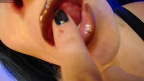 Alice online show from October 2025 07:43:01 PM