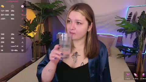 Alice  online show from December 2025 05:29:01 PM