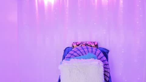 Alice  online show from January 2025 11:26:01 PM