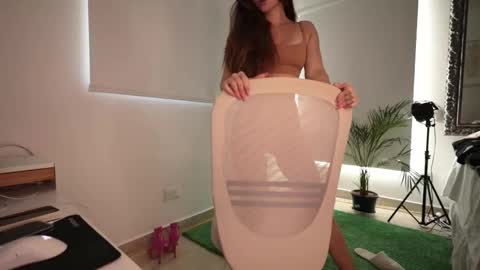 alicealberts online show from September 2025 09:04:01 PM