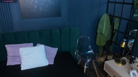 Snapshot of aliceandsia chatting on September 2025 02:57:02 AM Alice and Asia online show from September 2025 02:57:02 AM