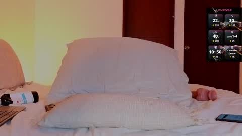 Alice Benette  online show from May 2026 11:10:02 PM