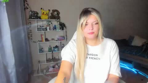 AliceCasey online show from October 2025 07:37:01 PM