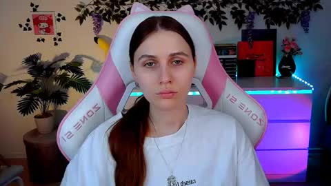 alicecharmy online show from April 2026 03:08:01 PM