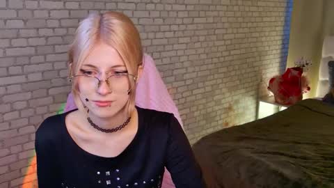 Snapshot of alicedews chatting on February 2026 01:40:01 PM alice online show from February 2026 01:40:01 PM