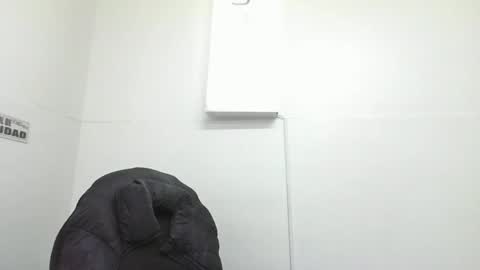 Snapshot of alicee16 chatting on January 2025 07:59:02 PM alicee16 online show from January 2025 07:59:02 PM