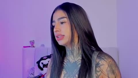 Alice  online show from September 2025 06:02:02 PM