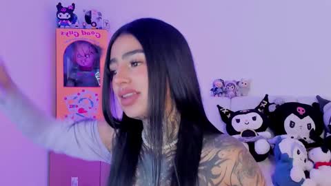 Alice  online show from November 2025 07:14:02 PM