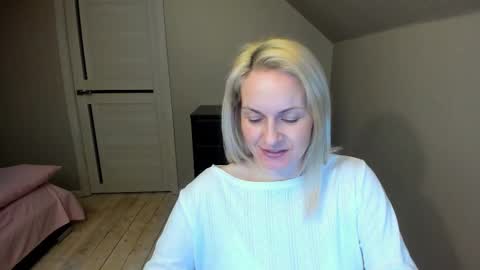 Alicee online show from March 2025 06:37:02 PM