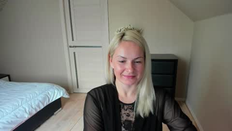 Alicee online show from October 2025 06:58:02 AM