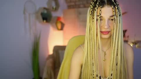 Alicee Kiss online show from December 2024 07:29:02 PM