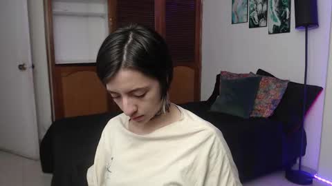 alicee_logan_ online show from November 2025 02:34:01 AM