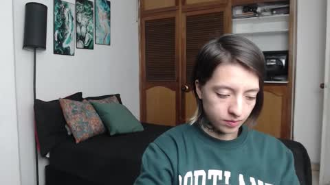 alicee_logan_ online show from February 2026 02:32:01 AM