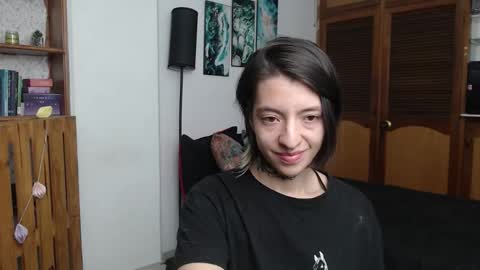 alicee_logan_ online show from February 2026 02:27:01 AM