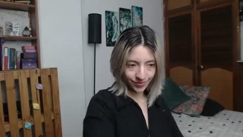 Snapshot of alicee_logan_ chatting on July 2026 01:57:01 AM alicee_logan_ online show from July 2026 01:57:01 AM