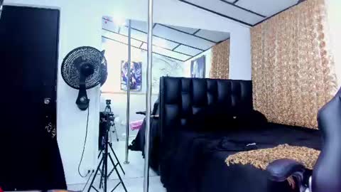 Snapshot of alicee_mature chatting on June 2026 09:13:02 PM alicee online show from June 2026 09:13:02 PM