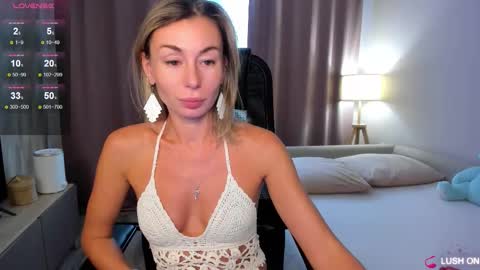 Snapshot of aliceevan chatting on November 2025 05:16:02 AM Daniella online show from November 2025 05:16:02 AM