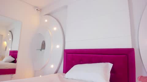 Alice  online show from January 2025 07:41:01 AM