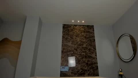 Alice online show from October 2025 06:52:02 PM