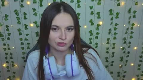 Snapshot of aliceimonta chatting on February 2026 12:17:01 PM aliceimonta online show from February 2026 12:17:01 PM