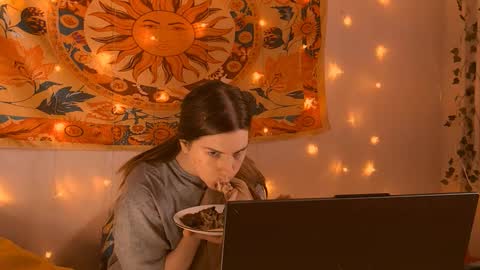 Alice online show from February 2026 07:51:01 AM