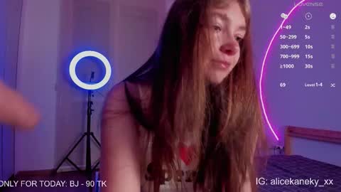 Snapshot of alicekaneky_xx chatting on February 2026 10:58:01 PM Alice 19 Kaneky 19 online show from February 2026 10:58:01 PM