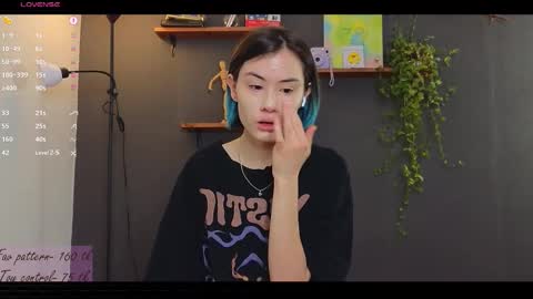 Alice  vacation  online show from February 2025 12:38:02 AM