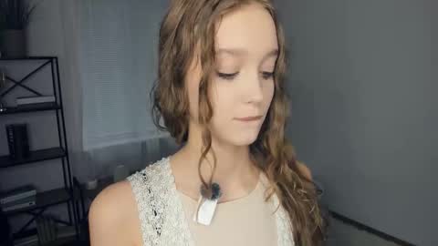 Serena online show from November 2025 07:41:02 AM