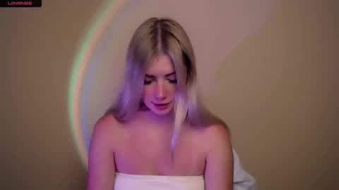 Alice online show from October 2025 03:14:02 PM