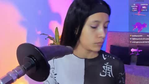 Alicee  online show from December 2025 10:13:02 AM