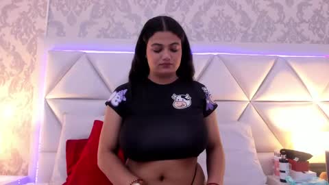 Alice Morelli  online show from April 2026 04:01:01 AM