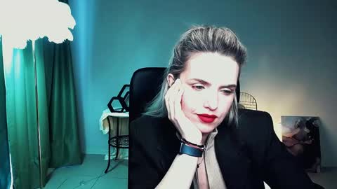 Snapshot of alicesmite chatting on May 2026 11:18:01 AM alicesmite online show from May 2026 11:18:01 AM