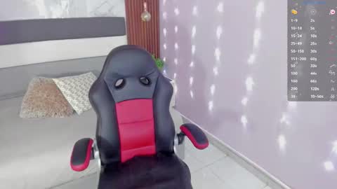          online show from November 2025 01:37:01 PM