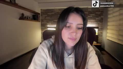 Alice online show from September 2025 11:38:01 PM