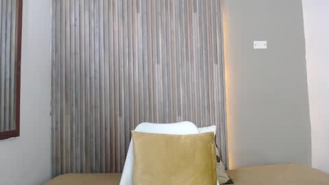 Snapshot of alicia_20_ chatting on December 2024 02:53:01 AM Alice online show from December 2024 02:53:01 AM