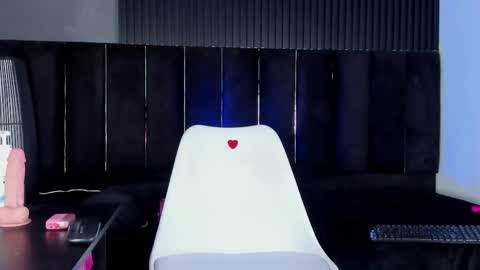 Snapshot of alicia_20_ chatting on February 2025 08:01:01 AM Alice online show from February 2025 08:01:01 AM