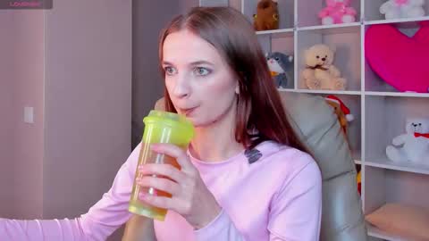 Snapshot of alicia_adammss chatting on January 2026 12:58:01 AM Alicia Adams online show from January 2026 12:58:01 AM