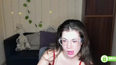 Alicia online show from February 2025 05:20:01 AM