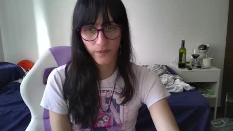 Alice online show from February 2025 09:25:02 PM