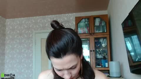 Snapshot of alicia_savory chatting on May 2026 09:29:02 AM Alicia online show from May 2026 09:29:02 AM