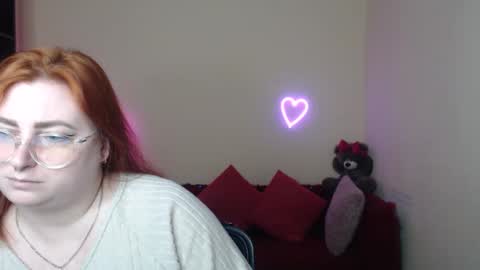 Alicia online show from February 2026 12:45:02 PM