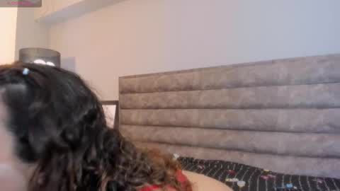 Snapshot of aliciabloom_1 chatting on October 2025 12:17:02 PM Alicia online show from October 2025 12:17:02 PM