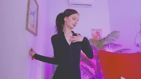 Alicia online show from May 2026 06:19:02 AM
