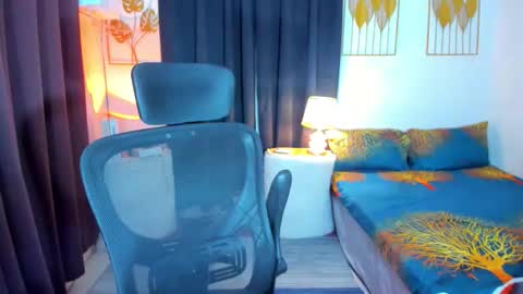 Snapshot of aliciacum chatting on October 2025 04:57:02 PM aliciacum online show from October 2025 04:57:02 PM