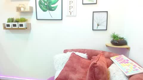 aliciacute    online show from October 2025 07:04:02 PM