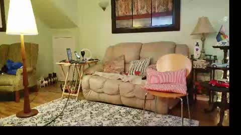 Snapshot of aliciadehart181 chatting on July 2026 11:00:01 PM Alicia deHart Help me reach 1000 Followers. Its FREE online show from July 2026 11:00:01 PM