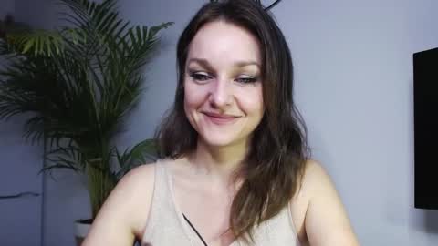 Snapshot of alicialux chatting on January 2025 04:18:02 PM Alicia online show from January 2025 04:18:02 PM