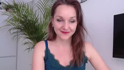 Snapshot of alicialux chatting on February 2025 11:05:02 AM Alicia online show from February 2025 11:05:02 AM
