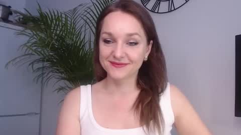 Snapshot of alicialux chatting on February 2025 08:11:01 AM Alicia online show from February 2025 08:11:01 AM
